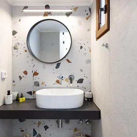 Glaros Apartman