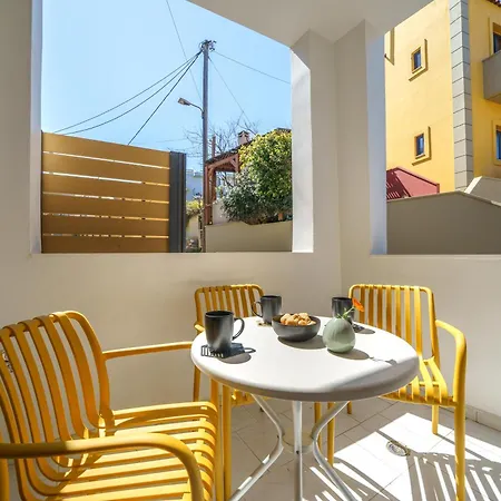 Glaros Apartman Pánormosz